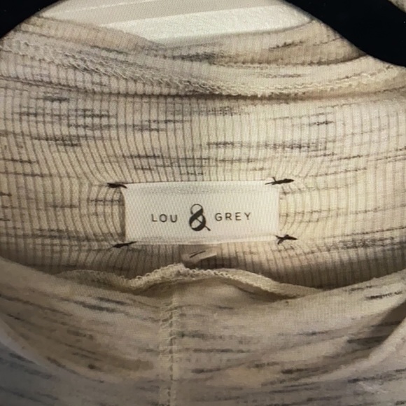 Lou & Grey mock Neck long turtleneck Sweater Size Large - Picture 2 of 6